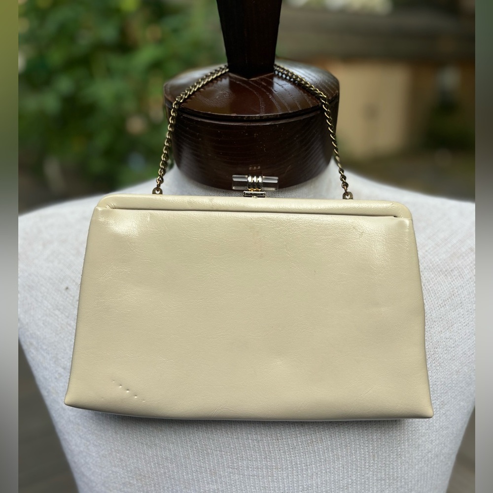 Vintage clutch with mirror